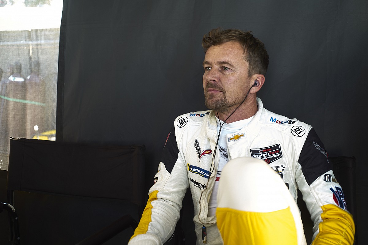 Three-time Le Mans winner Fassler retires from racing