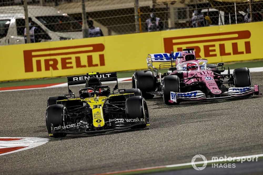 Esteban Ocon, Renault F1 Team R.S.20, Sergio Pérez, Racing Point RP20