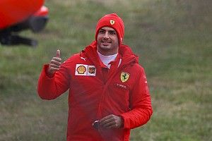 Sainz scoort punten met bezoekje aan Italiaanse fans
