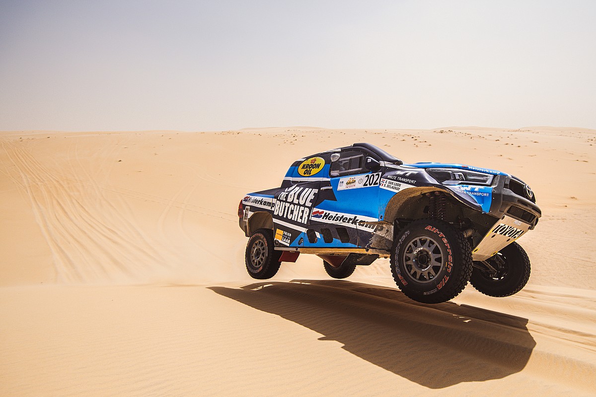 Van Loon leert waardevolle lessen in eerste voorbereiding op Dakar 2022