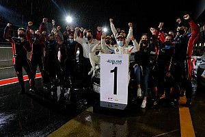 BMW triumfuje na Kyalami