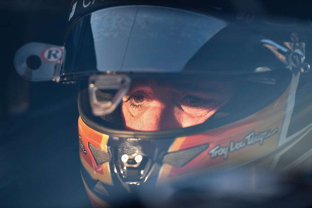 Jimmie Johnson Mulai Terbiasa dengan Mobil IndyCar