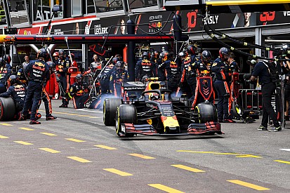 VÍDEO: Veja manobra arrojada de Verstappen em cima de Hamilton no fim do GP de Mônaco