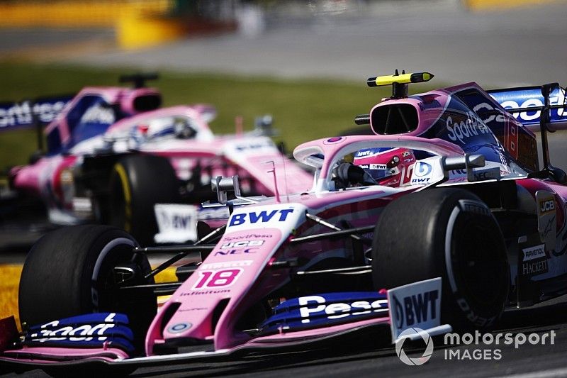 Lance Stroll, Racing Point RP19, devant Sergio Perez, Racing Point RP19