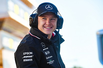 «Каждый молодой гонщик мечтает пилотировать Mercedes». Мазепин о тестах в Формуле 1