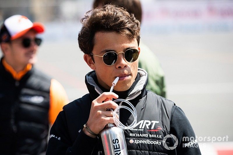 De Vries no longer associated with McLaren