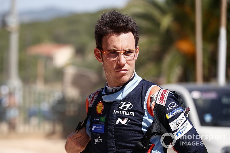 Neuville w TCR Germany