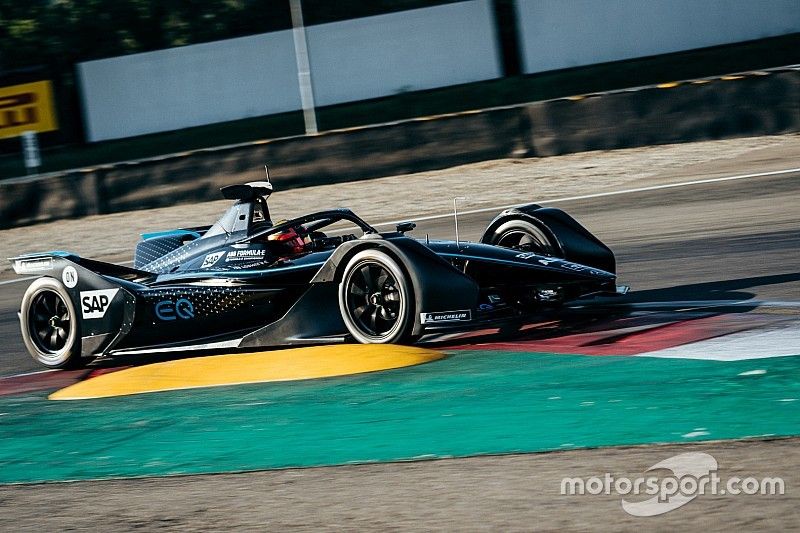 Mercedes ha compiuto il secondo test a Varano con la monoposto di Formula E