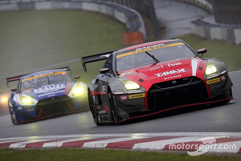 第2戦GT300決勝|55号車ARTA NSXの猛追を振り切り11号車GAINER GT-Rが今季初V