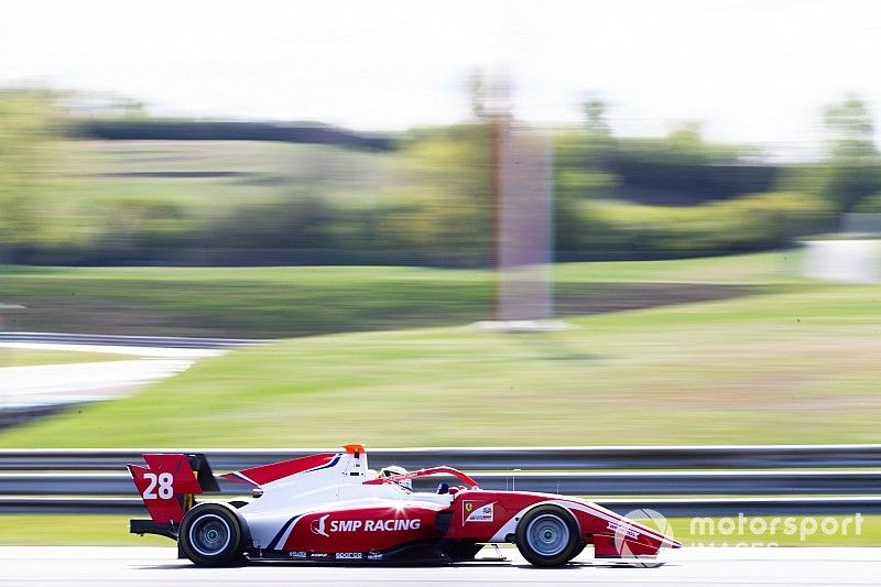 Shwartzman termina arriba la pretemporada de F3