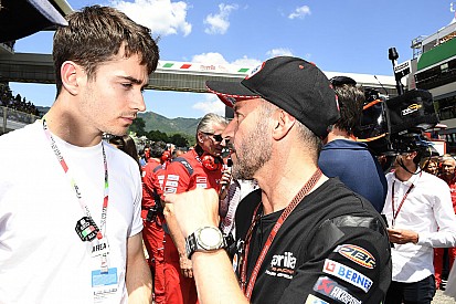 Leclerc diz que gostaria de testar moto da MotoGP