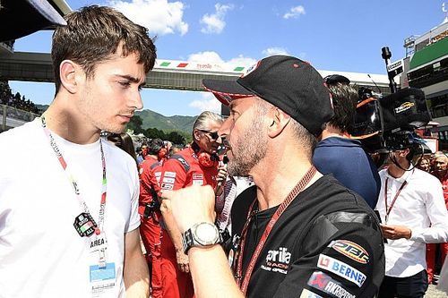 Леклер побывал на MotoGP и запросился за руль гоночного байка
