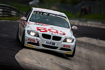 Aşarı ve Yücesan, Nürburgring 24 Saat Sıralama Yarışı'ndan galibiyet ile döndü