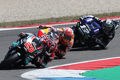 La bagarre Viñales-Márquez-Quartararo en photos