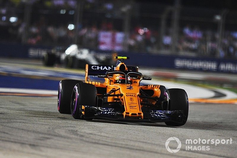 Stoffel Vandoorne, McLaren MCL33 