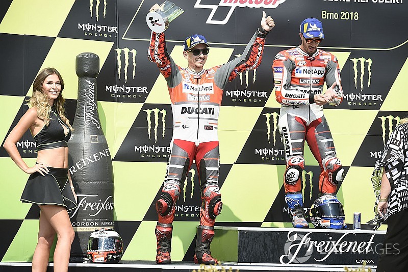 Lorenzo: "Mi è mancata una curva per attaccare Dovizioso"