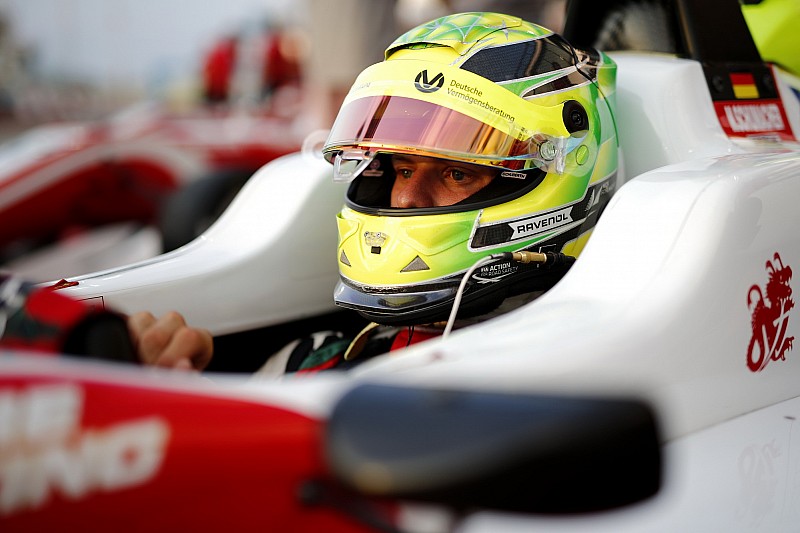 Filho de Schumacher diz que não tem pressa de chegar à F1