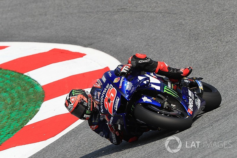 Viñales y Rossi arrancan mandando en Silverstone