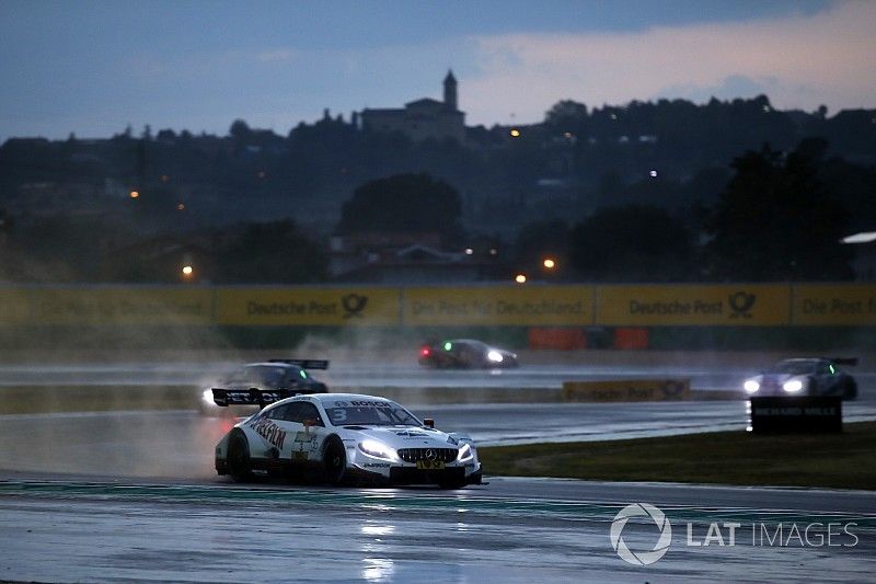 Ди Реста выиграл первую в истории ночную гонку DTM, Дзанарди финишировал последним