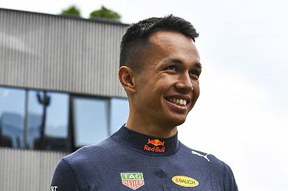 Albon: “Promotie naar Red Bull vrij lachwekkend”