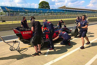 Test Pirelli: a Silverstone hanno girato Red Bull e Williams