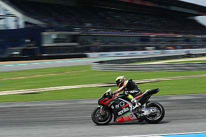 Espargaro wanhoop nabij: “Dit mag niet gebeuren bij Aprilia”