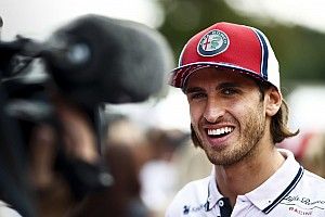 Giovinazzi: "Con questi risultati nessuno mi toglierà il sedile!"