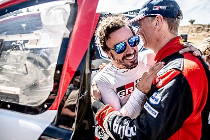 El director del Dakar: "Alonso tendrá que ser humilde"