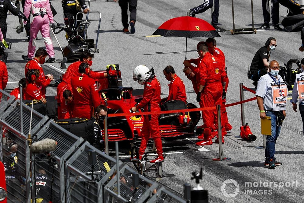 Sebastian Vettel, Ferrari SF1000, on the grid