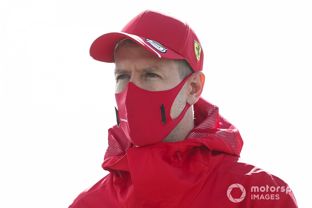 Sukses Bersama Aston Martin Jadi Target Utama Vettel