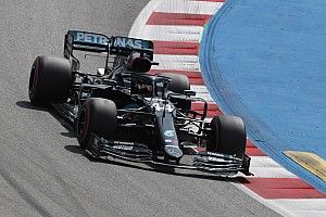 Mercedes davanti ma Verstappen è un pungolo