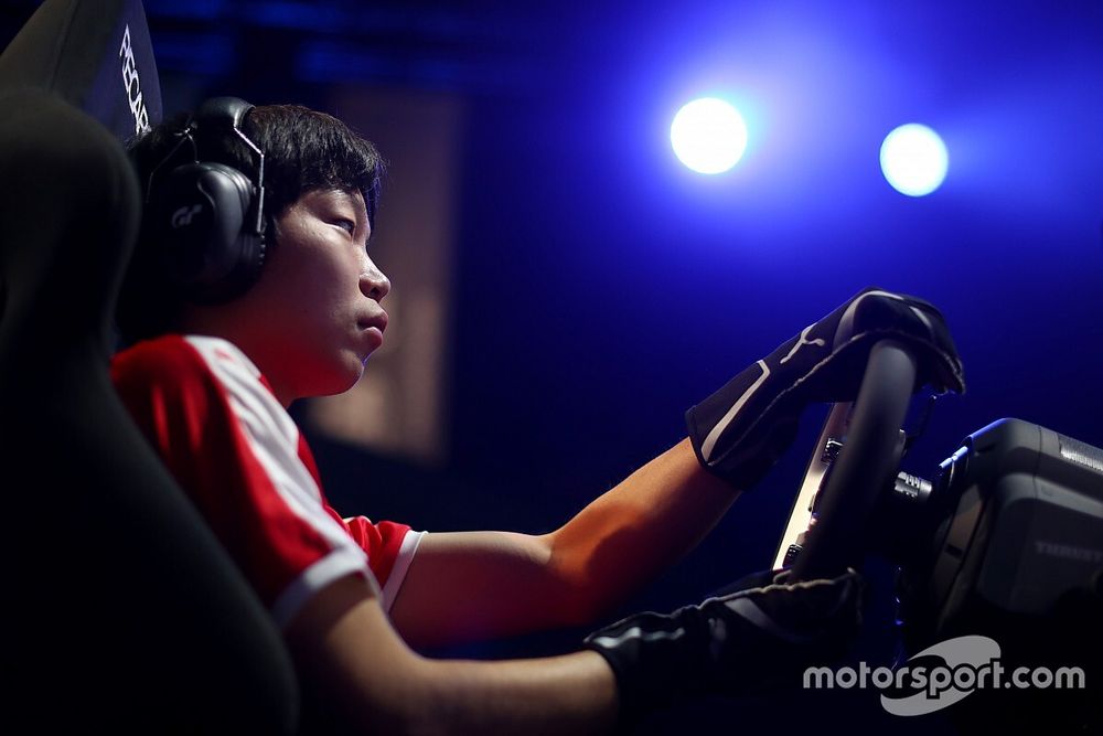 企画『eスポーツを知る』第3回:eレーサーはリアルレーサーと相反する存在なのか?