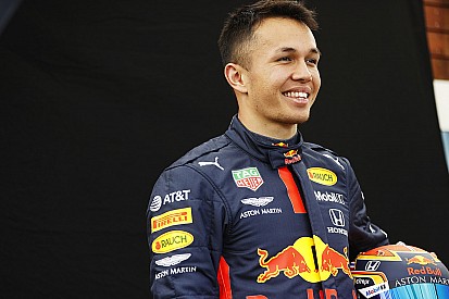 Albon sztorija Vettel nagylelkűségéről
