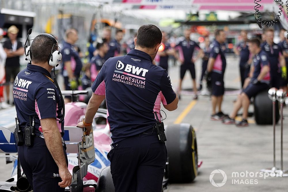 Racing Point mechanics in the pitlane