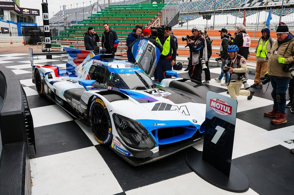 24号車BMWドリス・バントール、デイトナ24時間のポール