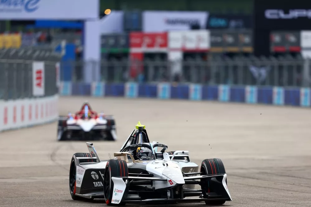 Nick Cassidy, Jaguar TCS Racing