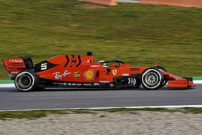 Vettel mantém tempo da manhã e lidera primeiro dia da pré-temporada