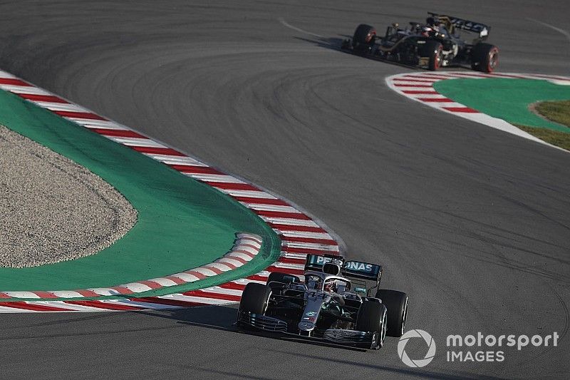 Hamilton resta importancia a los inconvenientes en los test