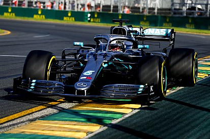 Hamilton gana el duelo previo a la clasificación en Australia