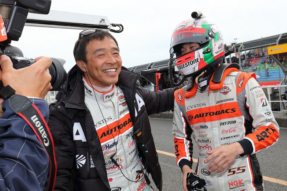 ホンダ有望若手を預かる“先生兼お父さん”。スーパーGTの大ベテラン高木真一が言動で示すプロドライバーの心得