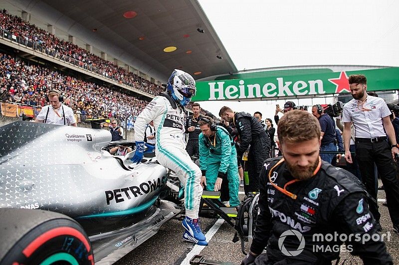 Valtteri Bottas, Mercedes AMG F1, arrives on the grid