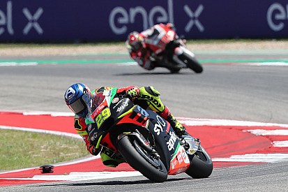 Iannone: Espargaro's bike development approach "not productive"