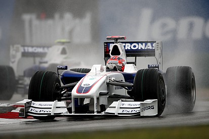 A BMW egykori főnöke szerint gyártók távozhatnak az F1-ből a koronavírus vége után