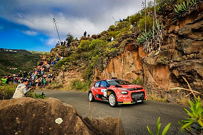 Pepe López, imparable en el Rally Islas Canarias