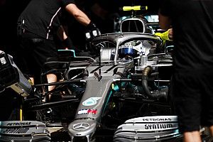 A Mercedes a régi motorjával is verte a Ferrarit Barcelonában