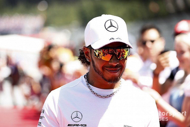 Hamilton: Aşırı ısınma problemleriyle uğraştık