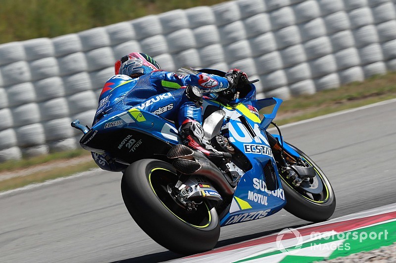 Rins: "Il nuovo telaio ci aiuta in frenata, ma ci penalizza un po' in curva"