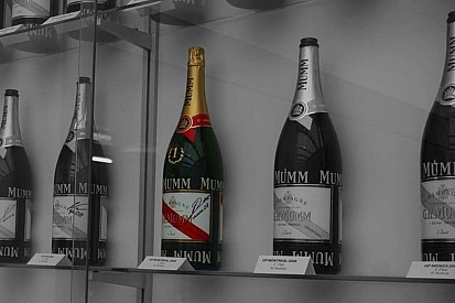 Alfa clears up myth behind Kubica's uncorked champagne