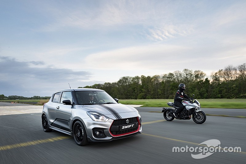 Video: Motorsport.com racet ‘dikste Suzuki’ tegen nieuwe Katana-motorfiets