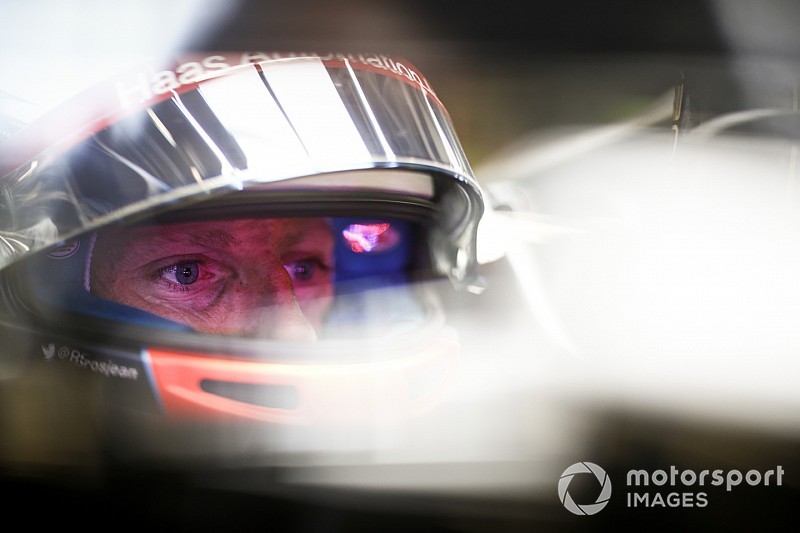 Грожан обвинил шины в проблемах Haas с гоночным темпом